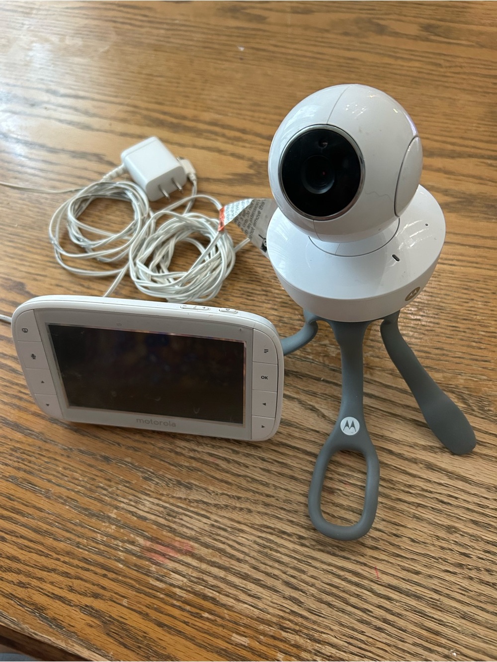 Motorola White and Gray Baby Monitor Camera with Handheld Display